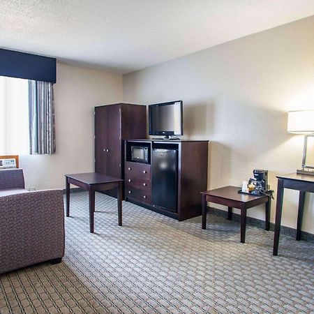 Quality Inn & Suites Ankeny-Des Moines Exteriör bild