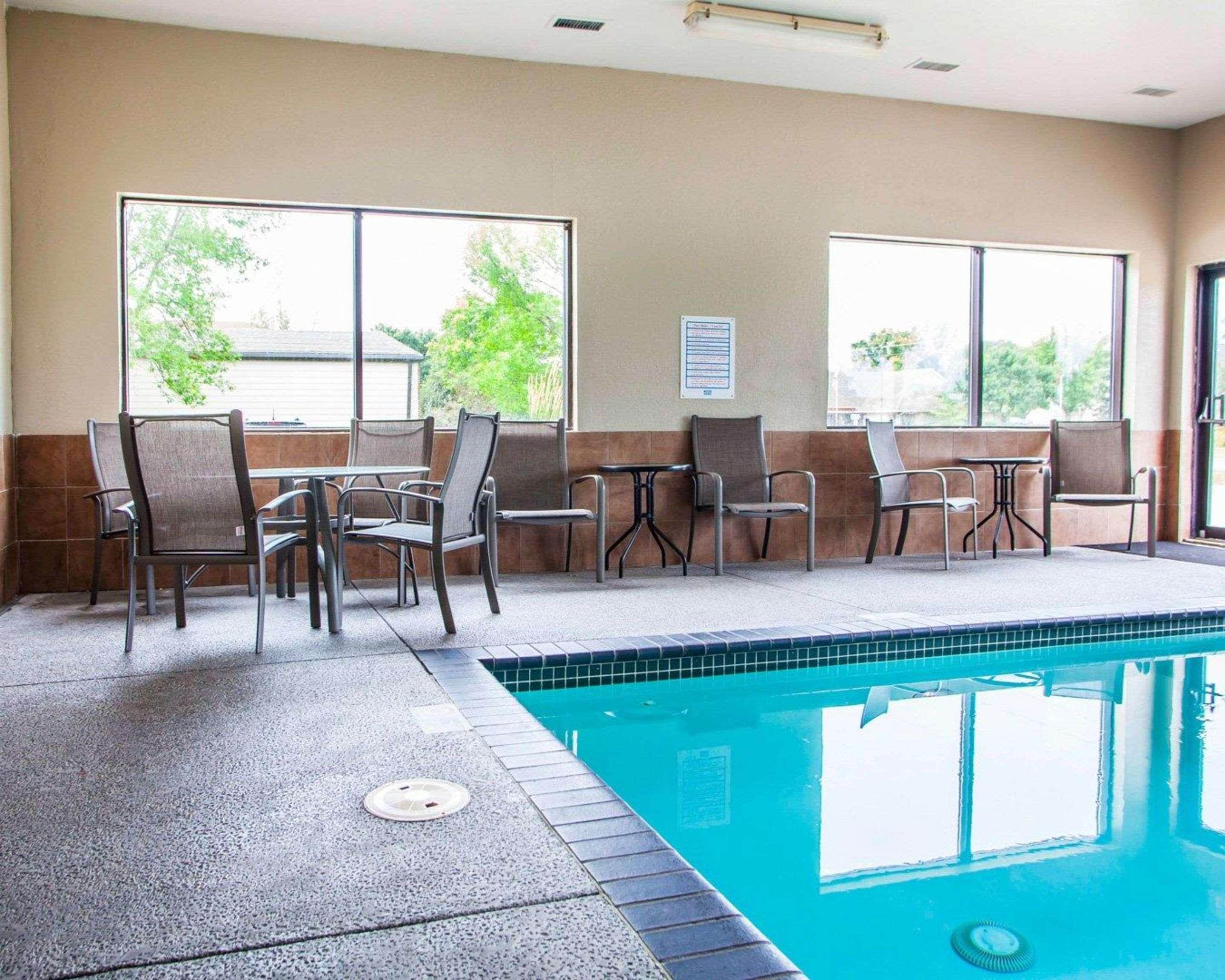 Quality Inn & Suites Ankeny-Des Moines Exteriör bild