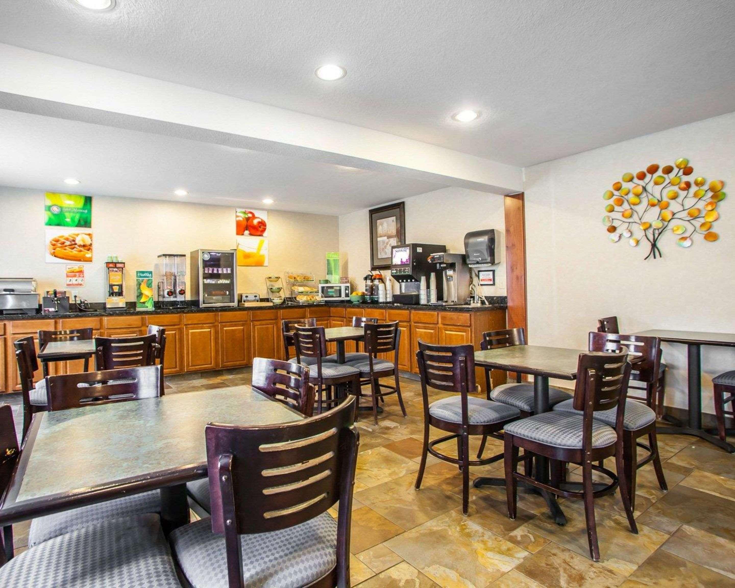Quality Inn & Suites Ankeny-Des Moines Exteriör bild