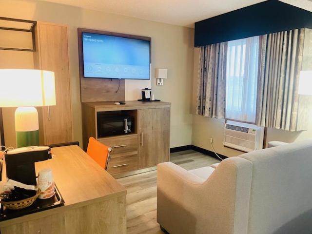 Quality Inn & Suites Ankeny-Des Moines Exteriör bild