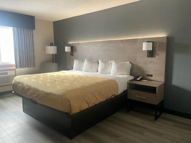 Quality Inn & Suites Ankeny-Des Moines Exteriör bild