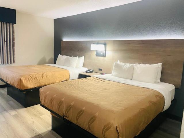 Quality Inn & Suites Ankeny-Des Moines Exteriör bild